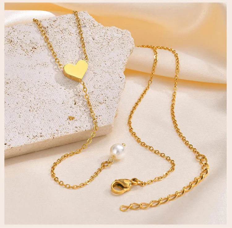 Colar Coração Love Banhado em Ouro 18k